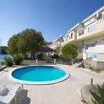 Pool-view 1-bedroom In *