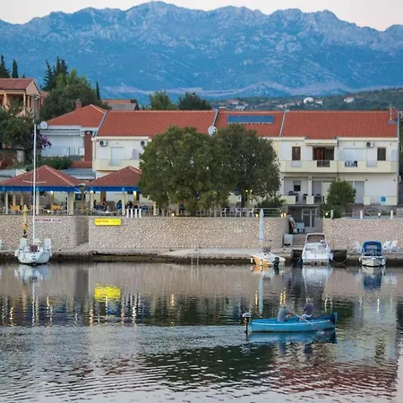 Pool-view 1-bedroom In Appartement