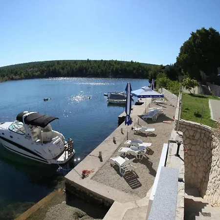 Pool-view 1-bedroom In Lejlighed Obrovac