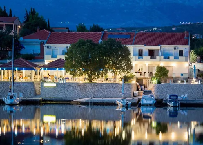 Pool-view 1-bedroom In Obrovac